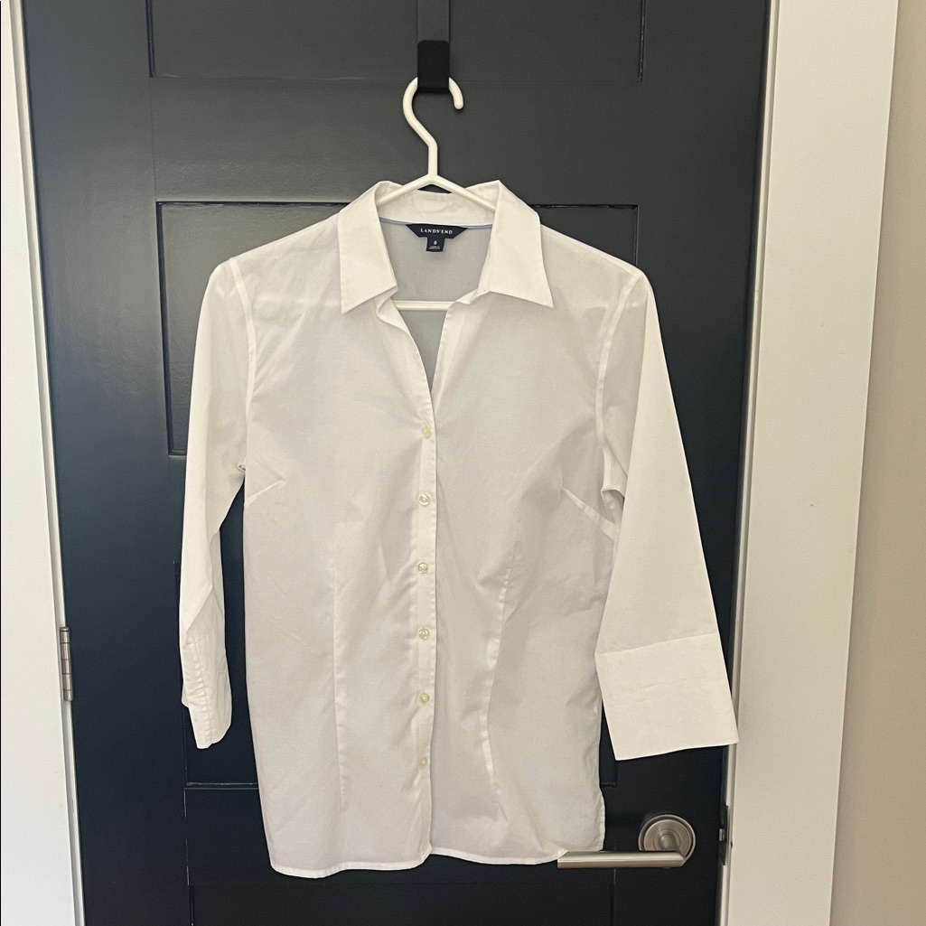 Lands’ End Women's White Tailored Button-Up Shirt Size 8